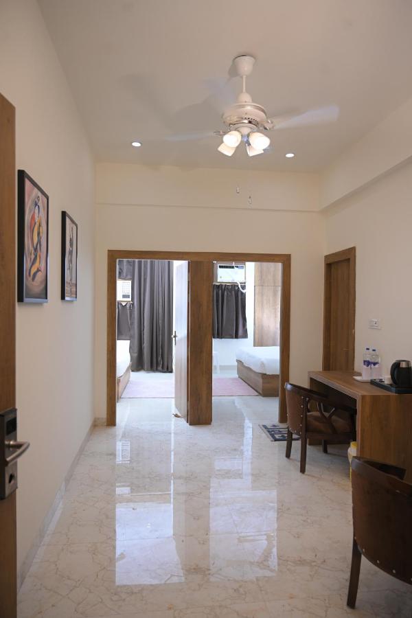 The Govindam Resort Vrindāvan Eksteriør billede