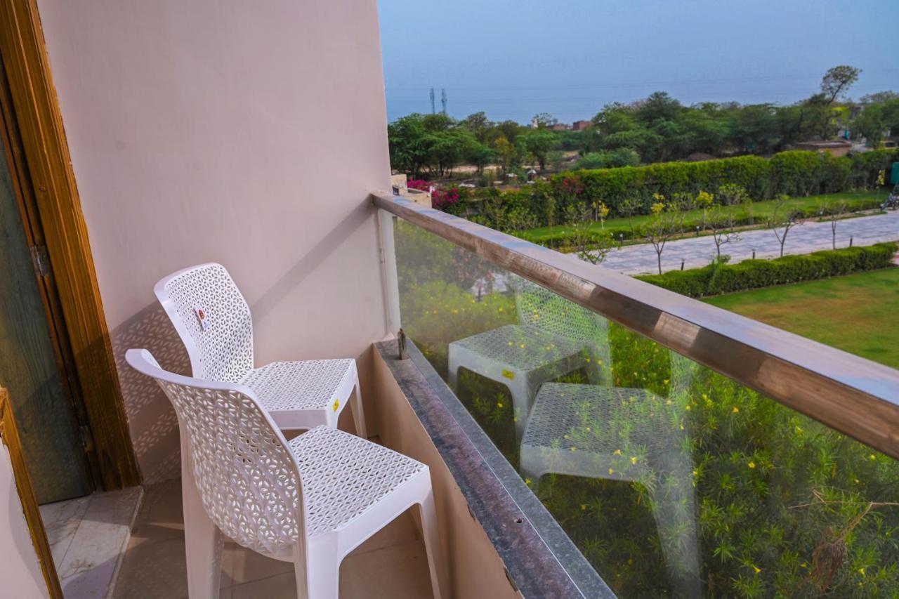 The Govindam Resort Vrindāvan Eksteriør billede