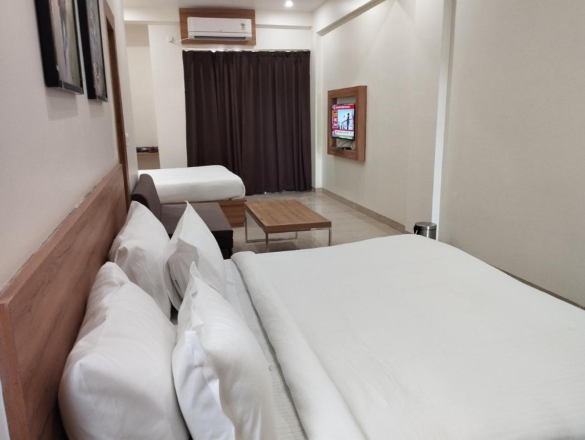 The Govindam Resort Vrindāvan Eksteriør billede